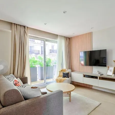 Superb T2 Avec Balcon 10mn De La Gare Montparnasse * Paris